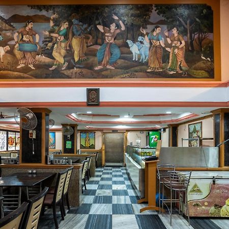 Sree Bharani Hotels Tirunelveli Bagian luar foto
