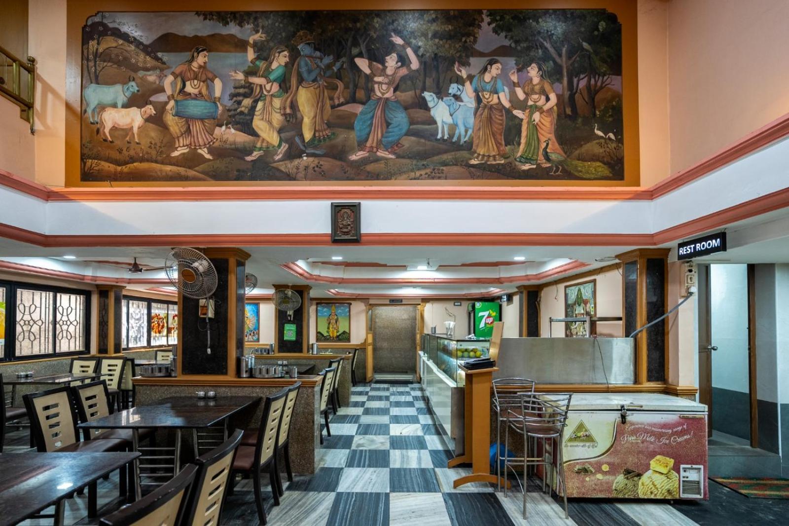 Sree Bharani Hotels Tirunelveli Bagian luar foto