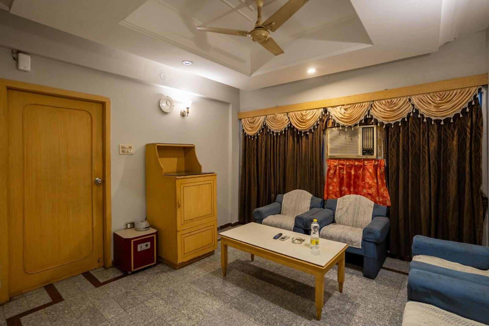 Sree Bharani Hotels Tirunelveli Bagian luar foto