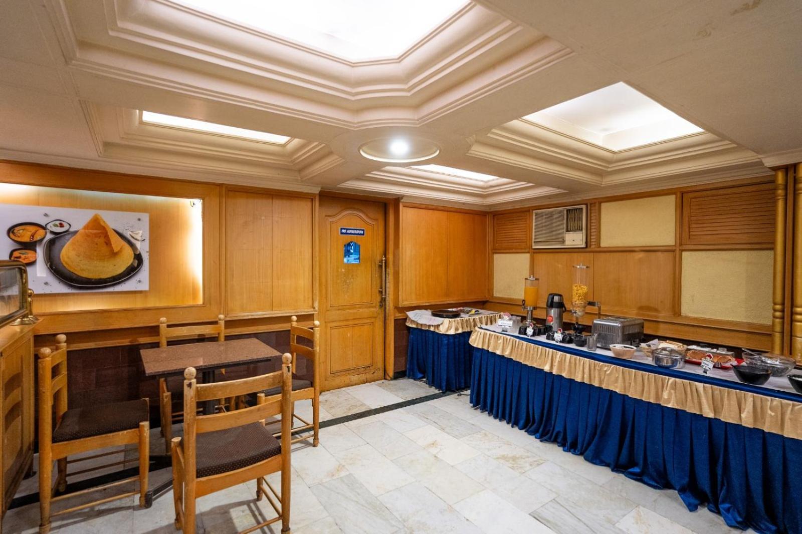 Sree Bharani Hotels Tirunelveli Bagian luar foto