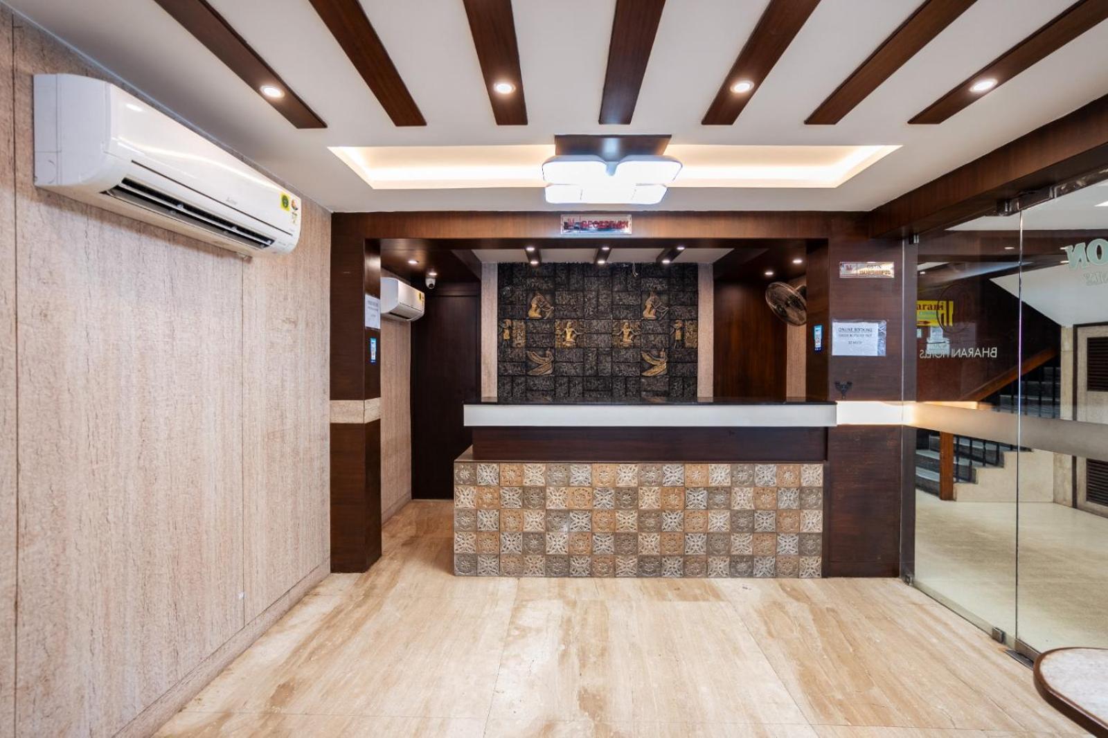 Sree Bharani Hotels Tirunelveli Bagian luar foto