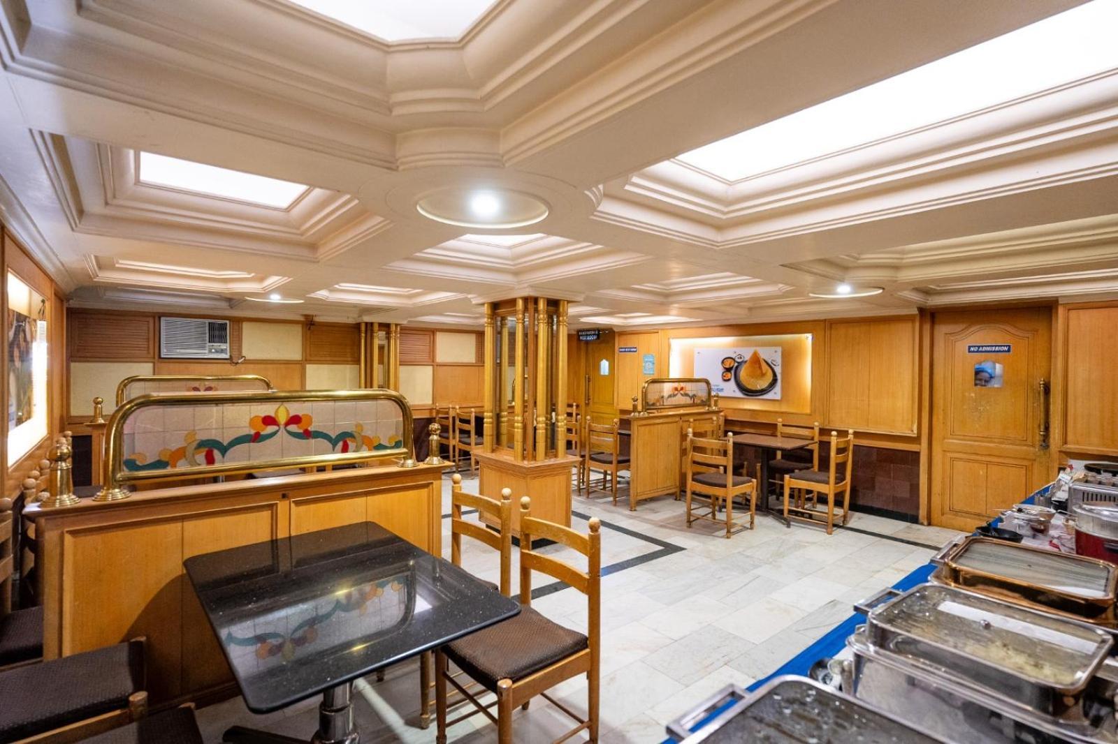 Sree Bharani Hotels Tirunelveli Bagian luar foto