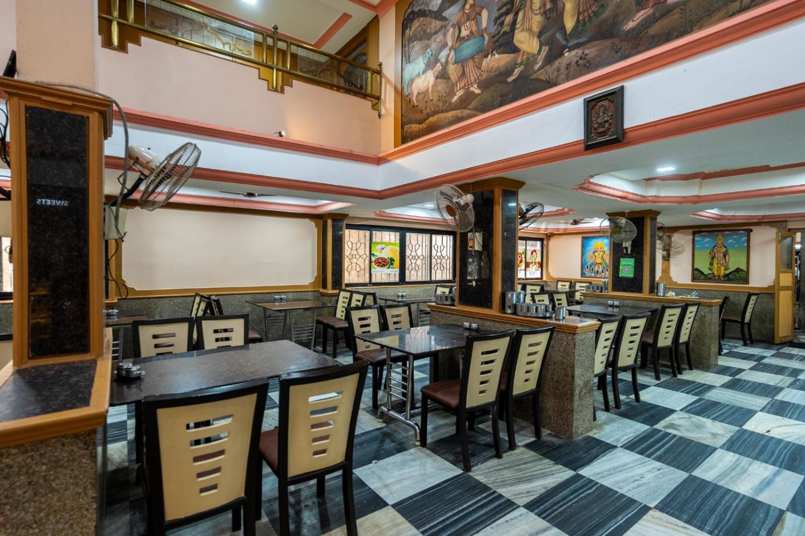 Sree Bharani Hotels Tirunelveli Bagian luar foto