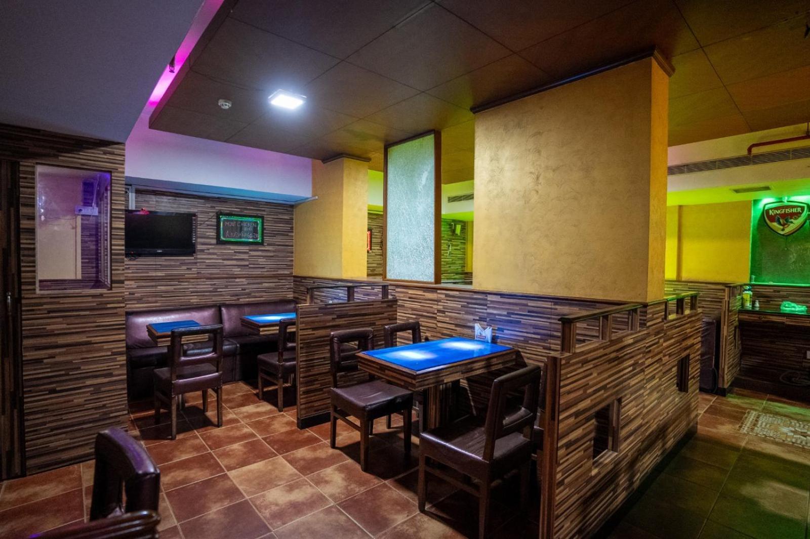 Sree Bharani Hotels Tirunelveli Bagian luar foto